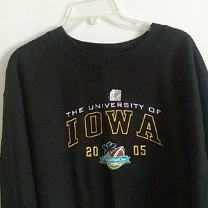 New 2XL The University of Iowa Capitol Sweatshirt